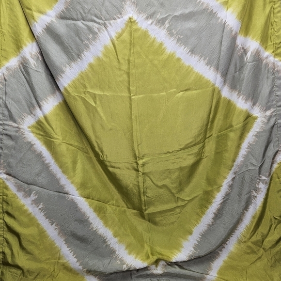 Florabella Throw Saffron Ikat Tie Dye SIlk  Linen Backed Tassels 42 x 70 - Picture 7 of 12